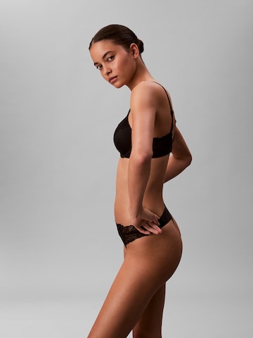 Calvin Klein String in Schwarz