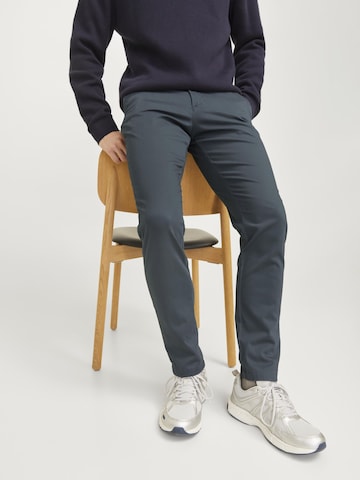 Slimfit Pantaloni chino 'JJIMarco JJBowie' di JACK & JONES in grigio