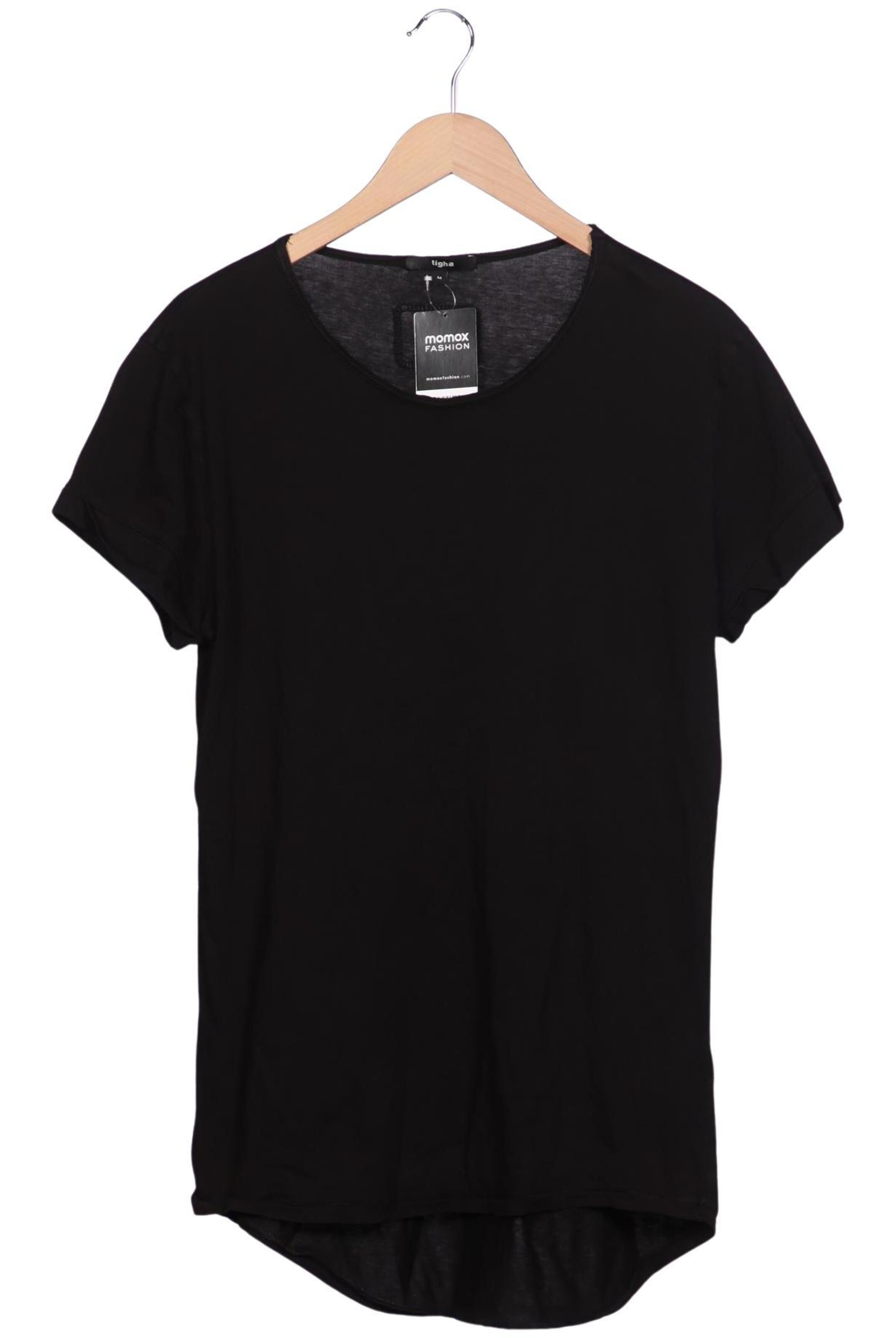 tigha Shirt in M in Black: front