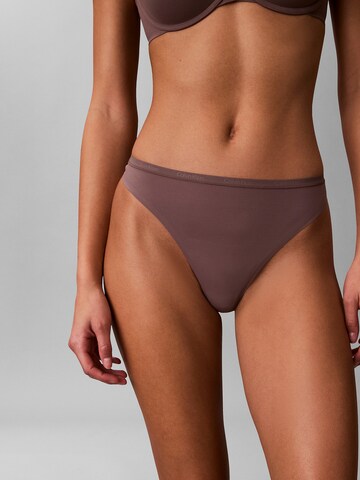 String 'Perfectly Fit' Calvin Klein Underwear en marron