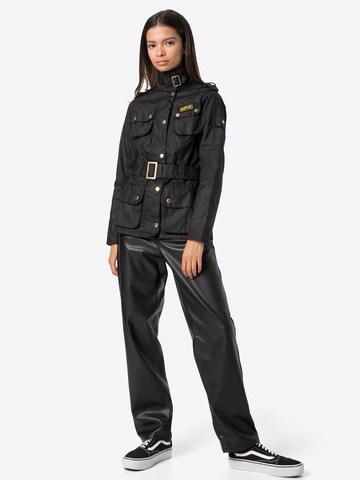 Barbour International Jacke in Schwarz