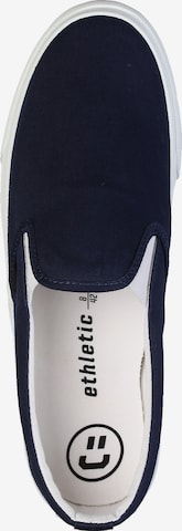 Ethletic Slip-ons in Blauw