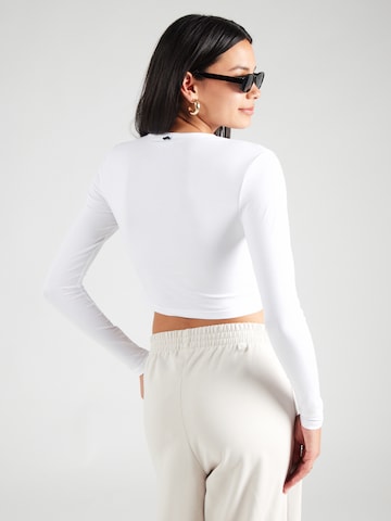 Maglietta di Karo Kauer in bianco