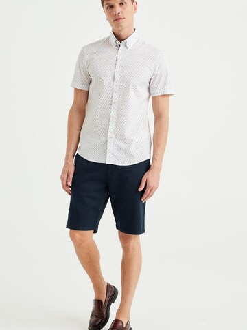 WE Fashion Slim Fit Hemd in Weiß