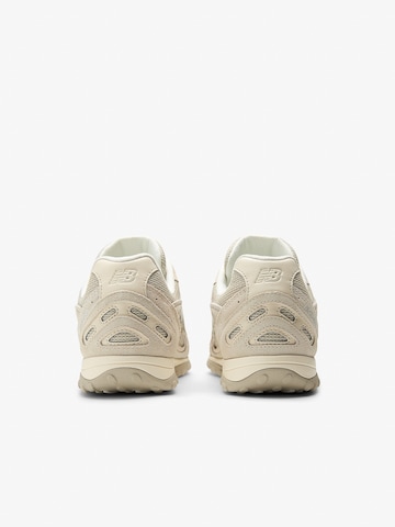 new balance Sneakers in Beige
