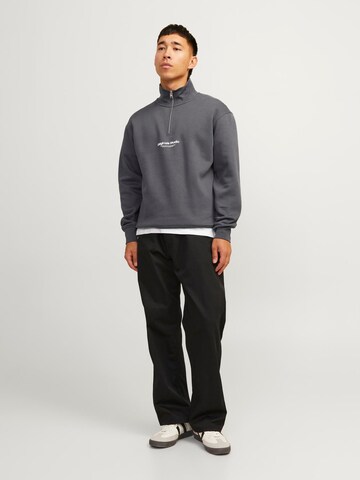 JACK & JONES Sweatshirt 'JORVesterbro' i grå