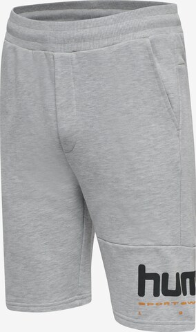 Hummel Loosefit Shorts 'Manfred' in Grau