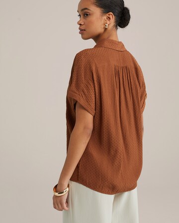 WE Fashion Blouse in Brown