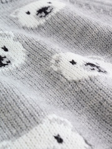 Next Szettek - szürke