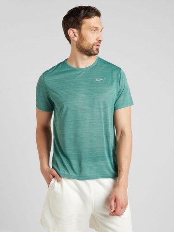 NIKE Functioneel shirt 'Miler' in Groen: voorkant
