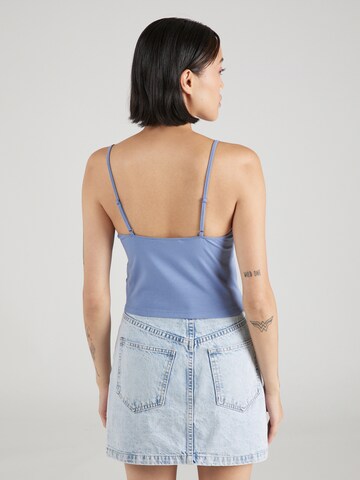 ABOUT YOU Top 'Auguste' in Blauw