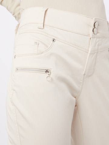 Coupe slim Pantalon 'Yulius' STREET ONE en beige