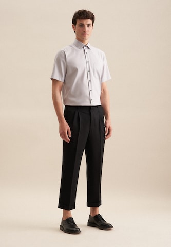 Coupe regular Chemise 'Smart Essentials' SEIDENSTICKER en gris