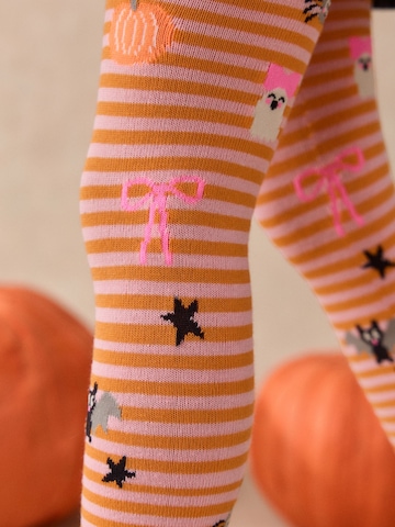 Next Panty's 'Halloween' in Roze
