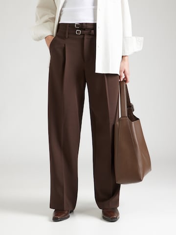 Noella - regular Pantalón plisado 'N-Darryl' en marrón: frente
