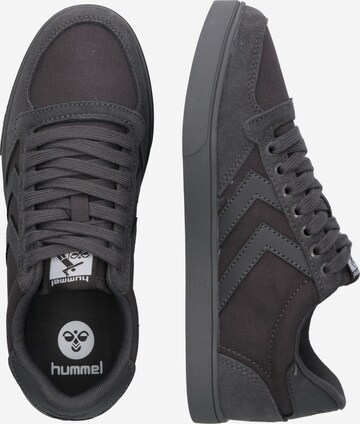 Hummel Låg sneaker 'Slimmer Stadil' i grå