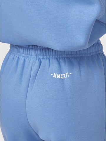 ABOUT YOU x VIAM Studio Regular Broek 'Spirit' in Blauw