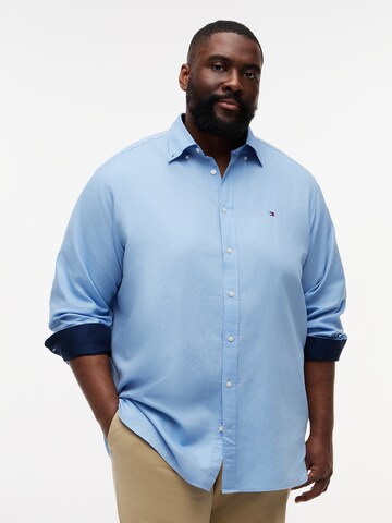 Coupe regular Chemise Tommy Hilfiger Big & Tall en bleu : devant