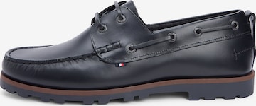 TOMMY HILFIGER Mokassin in Schwarz: Vorderseite