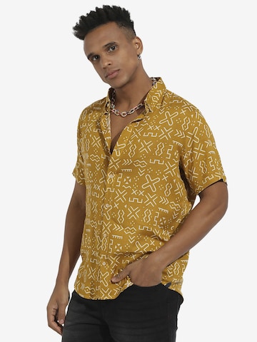 Campus Sutra Comfort fit Button Up Shirt ' Everett ' in Yellow
