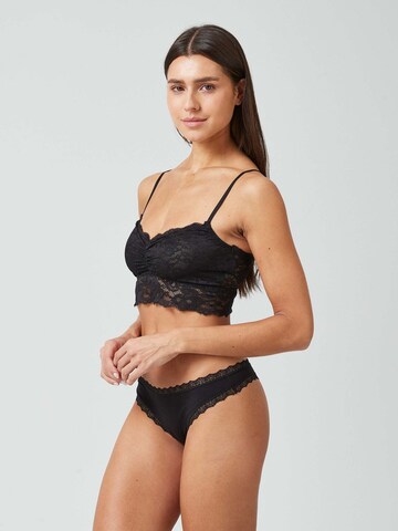 SNOCKS String i svart