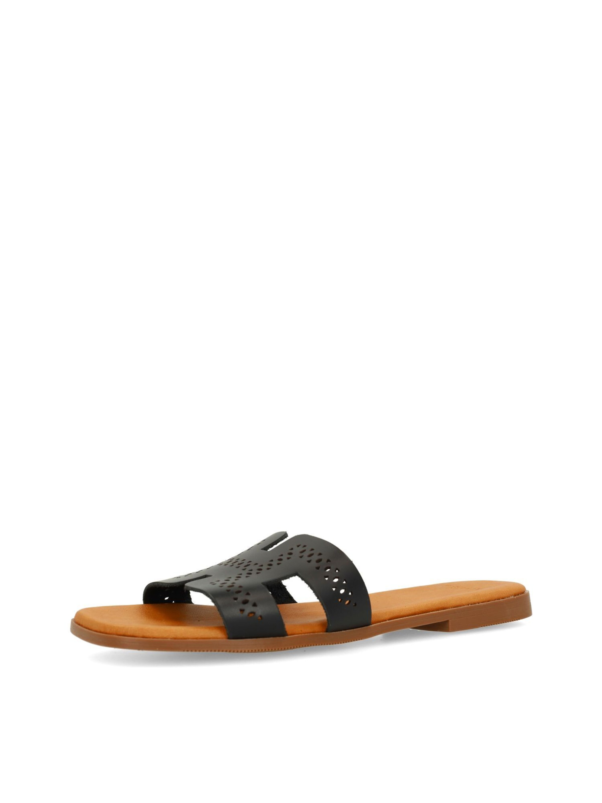 MANFIELD Instappers in Zwart: voorkant