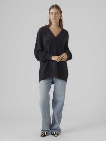 Pull-over 'POILU' VERO MODA en noir