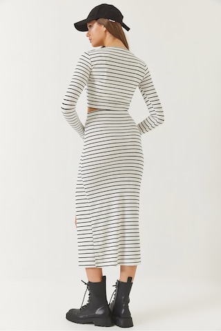 Bianco Lucci Suit in White