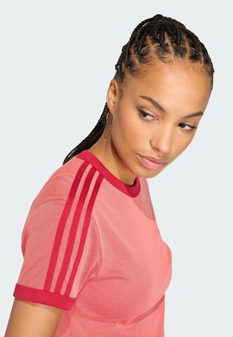 ADIDAS ORIGINALS - Camiseta 'Cali' en rojo