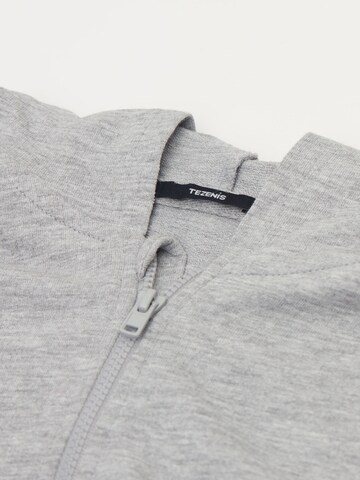 Tezenis Zip-Up Hoodie in Grey