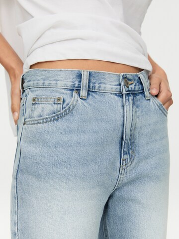 Loosefit Jeans di Pull&Bear in blu