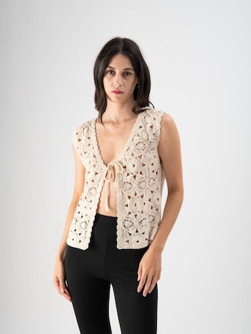 MND Väst 'Crochy' i beige: framsida