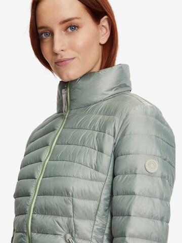 Amber & June Between-season jacket in Green