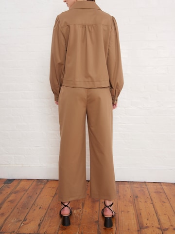 Aligne Loose fit Pants in Brown