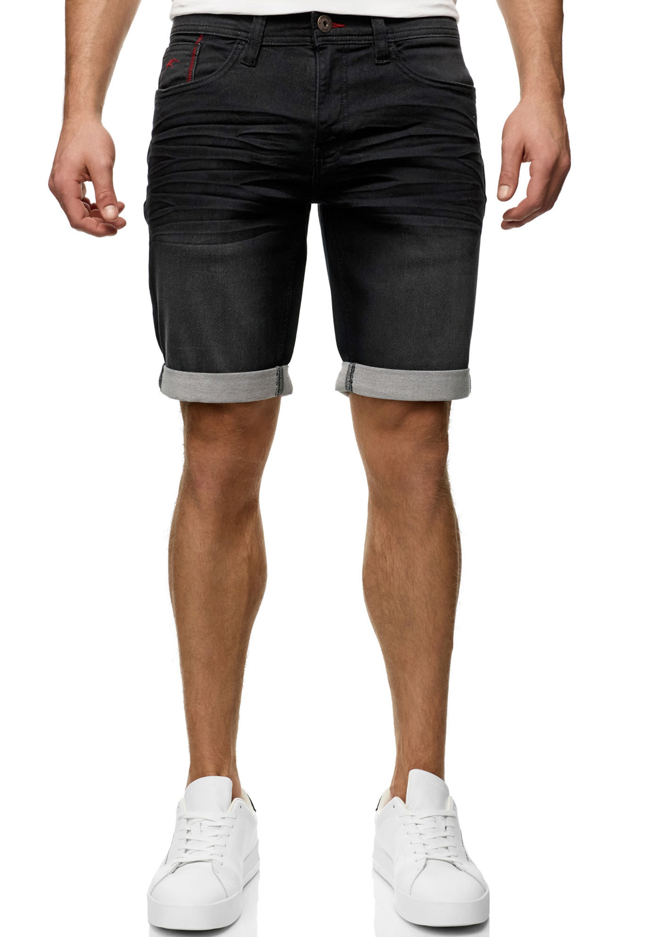 INDICODE JEANS Regular Shorts in Schwarz: Vorderseite