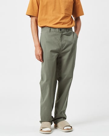 minimum Loose fit Trousers 'Jalte' in Green: front