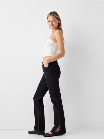 Bershka Regular Jeans in Schwarz