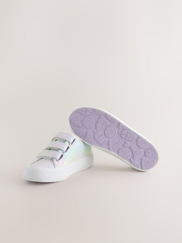 Baskets Next en blanc