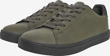 Urban Classics Sneakers in Green