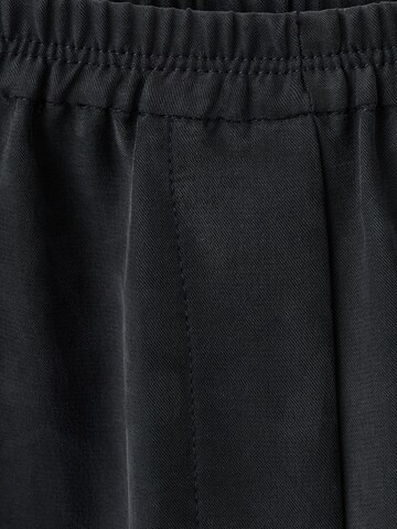 MANGO Luźne Spodnie 'RINI' w kolorze czarny