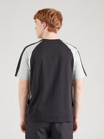 ADIDAS SPORTSWEAR - Camisa funcionais 'ESS' em preto