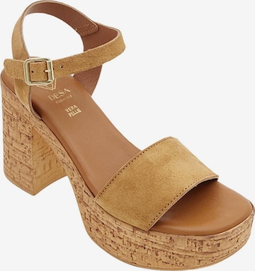 Desa Sandal 'Plateau-Sandalen' in Brown: front