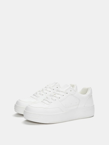 Pull&Bear Platform trainers in White