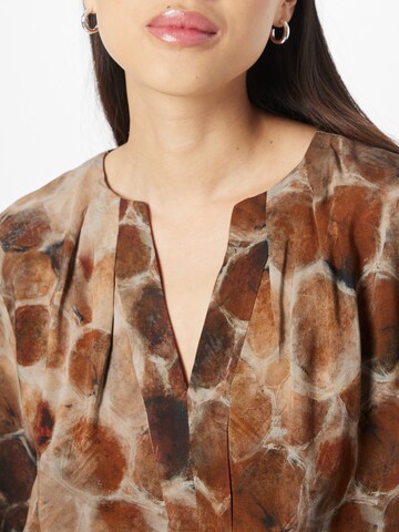 Cartoon Blouse in Brown