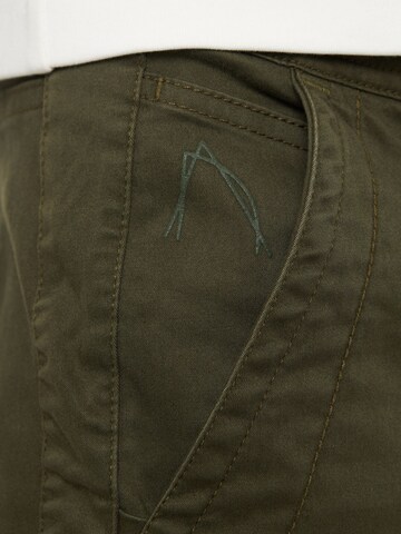 CHASIN' Regular Chino ' Resa.L Magnus ' in Groen