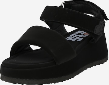 Refresh Strap Sandals in Black: front