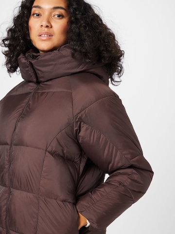 ONLY Curve Winter jacket 'MOON' in Brown