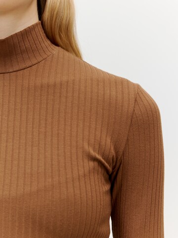 EDITED Shirt 'Manon' in Brown