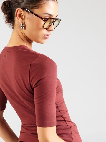 HUGO - Camiseta 'Darnelia' en marrón