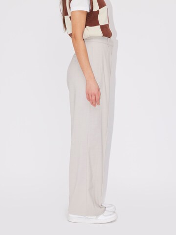 LeGer by Lena Gercke Regular Trousers with creases 'Elvira' in Grey: side